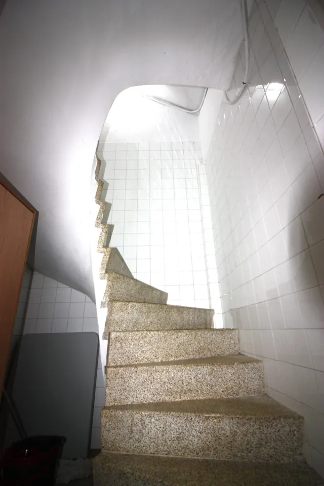 AMPLIO LOCAL COMERCIAL ZONA BONS AIRES 460 M2 — 10