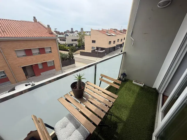 Inversión Patrimonial Segura: Piso con Garaje y Armario-Tras - foto 4