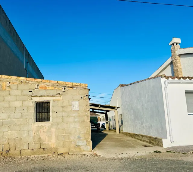 Fantástica parcela a dos calles en els Muntells — 3