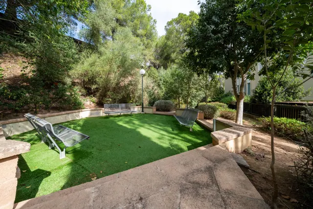 Ático exclusivo con vistas panorámicas, gran terraza y acceso directo al Bosque de Bellver — 50