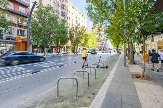 OFICINA DE 149 m2 EN PLENA GRAN VÍA – POSIBILIDAD DE TRANSFORMACIÓN EN VIVIENDA — 24