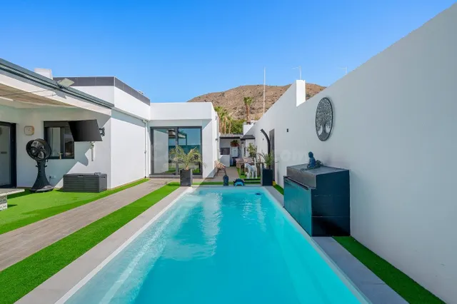 VILLA DE 4 DORMITORIOS Y 2 BAÑOS EN FORTUNA (MURCIA) — 12