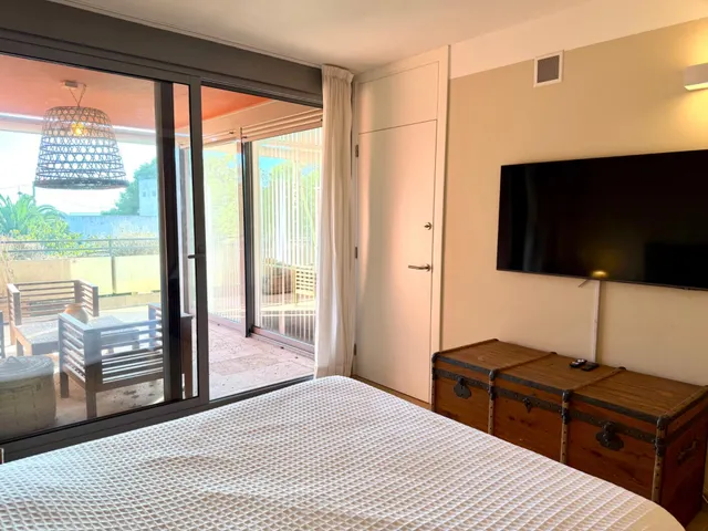 Ático Dúplex Exclusivo con 3 Terrazas, 2 Piscinas y Amplios Espacios — 25