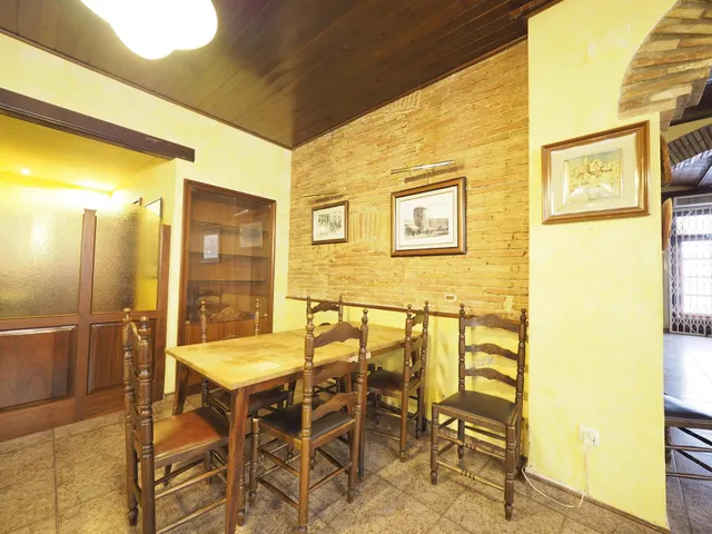 RESTAURANTE EN PLENO CENTRO DE LA CIUDAD — 2