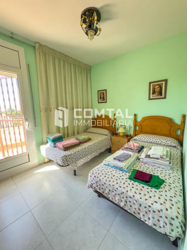 CASA EN VENTA CUBELLES — 24