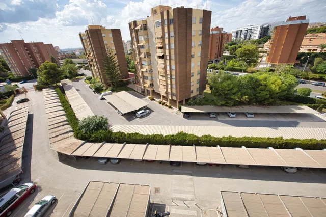 Vivienda de 4 dormitorios con terraza y urbanización en san blas — 25