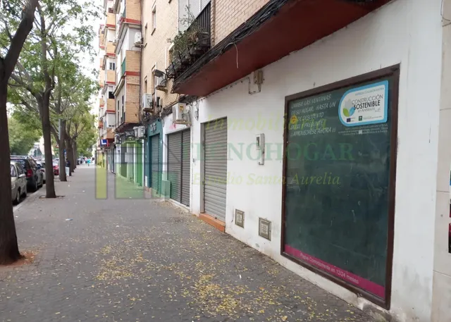 Local comercial en alquiler en calle general ollero, Sevilla — 2