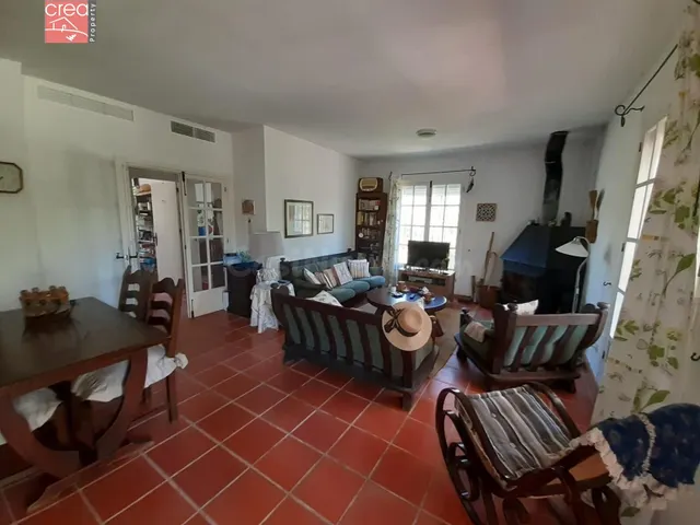 PRECIOSA Y ELEGANTE CASA DE CAMPO CON JARDINES Y PISCINA PRI - foto 4