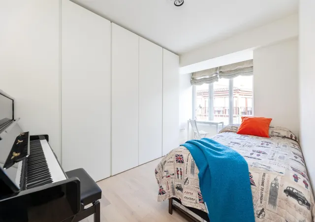 Exclusiva vivienda con vistas al Palacio de los Patos, junto Recogidas, 4 dormitorios 3 baños — 28