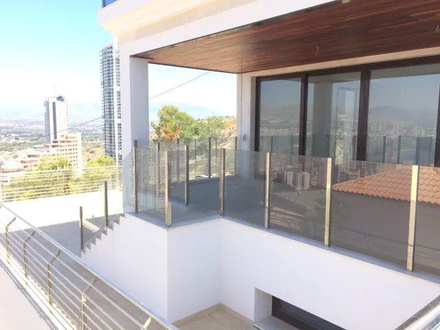 Chalet de lujo en Benidorm, zona Rincón de Loix. — 22