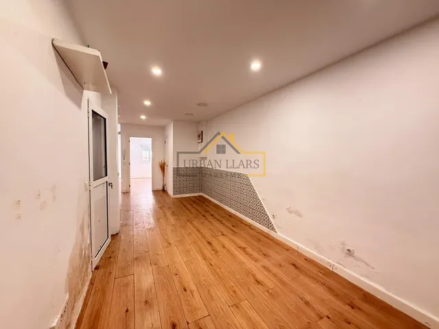Piso amplio de tres habitaciones para dejar a tu gusto. — 11