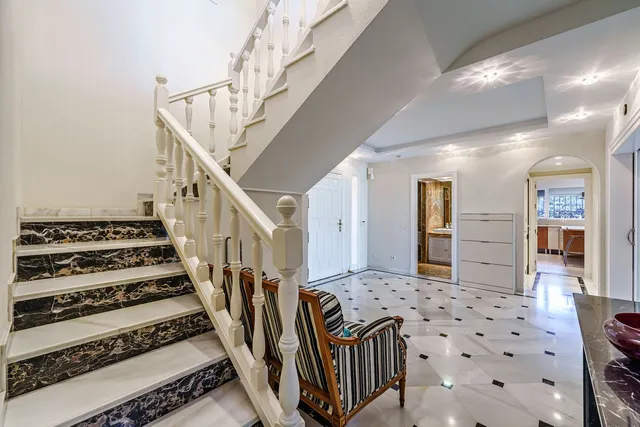 Chalet 9 habitaciones 735m² en venta - Costa Del Sol — 16