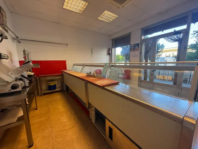 Local comercial en venta en la chana – equipado, a pie de calle y listo para empezar — 9