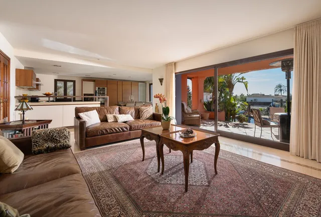 Chalet 3 habitaciones 368m² en venta - Marbella — 9