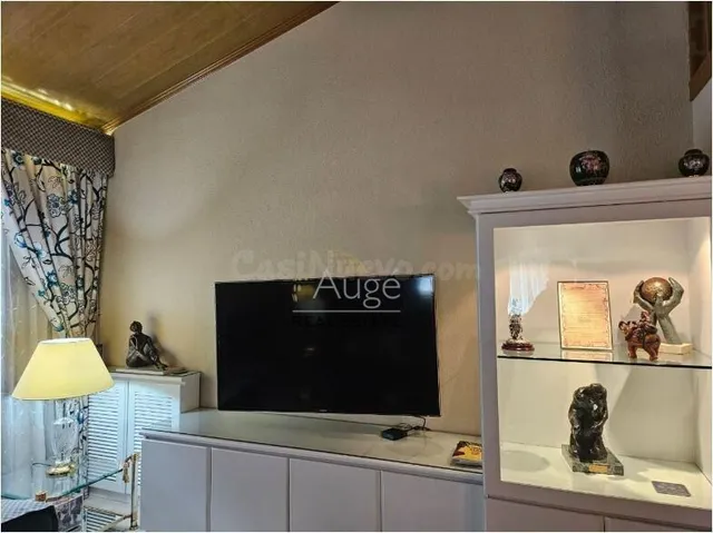 Ático dúplex con altillo y chimenea en Andorra la Vella - foto 4
