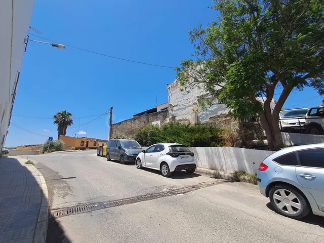 Venta de Casa Puente Genil - foto 2