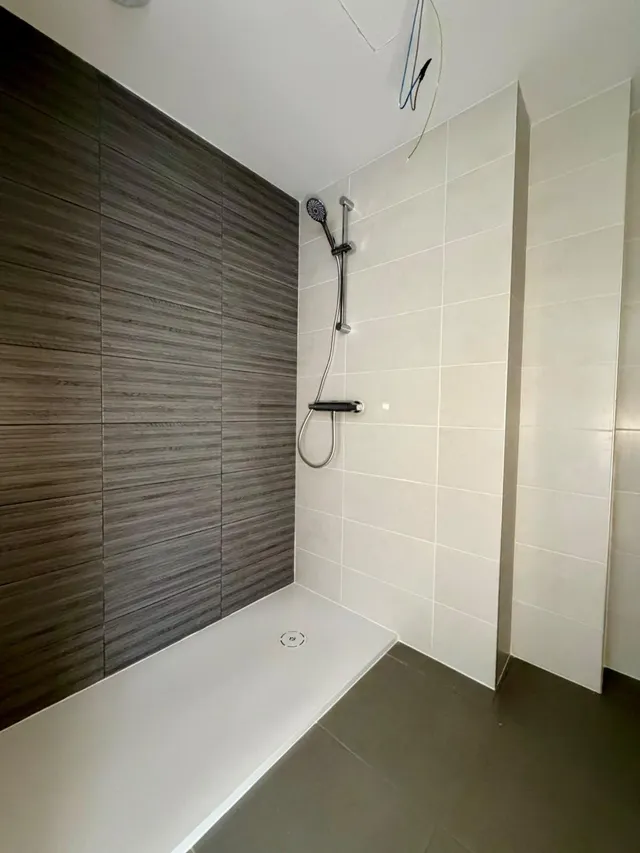 Tu nuevo hogar a estrenar en el Centre de Sabadell: 2 habitaciones, 2 baños, balcón, parking y trastero incluidos — 14