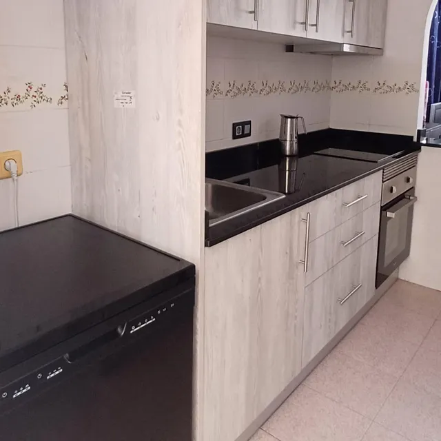 Amplia vivienda en urbanización con aparcamiento y piscina — 19