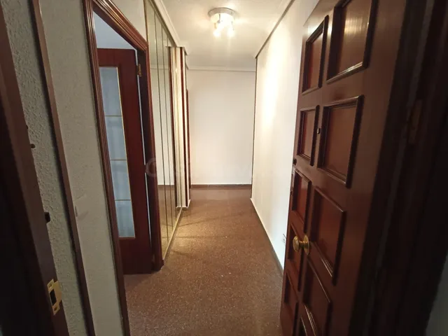 Piso de tres dormitorios con garaje y trastero – 90 m2 - foto 2