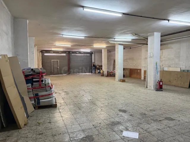 Local tipus magatzem zona Ctra. de Vic — 2