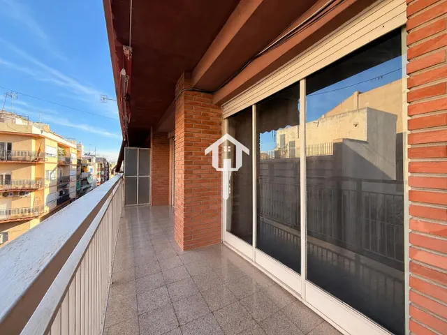 Piso 4 habitaciones 105m² en venta - Carolinas bajas — 27