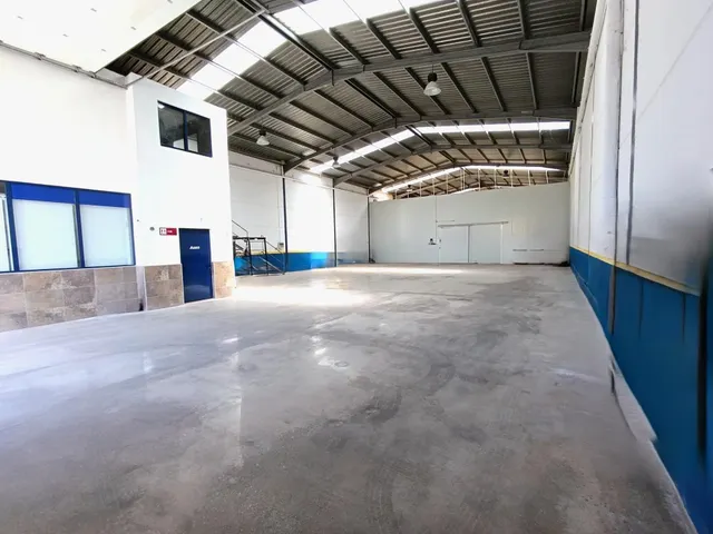 ALQUILER DE NAVE INDUSTRIAL CON CÁMARAS FRIGORÍFICAS — 9