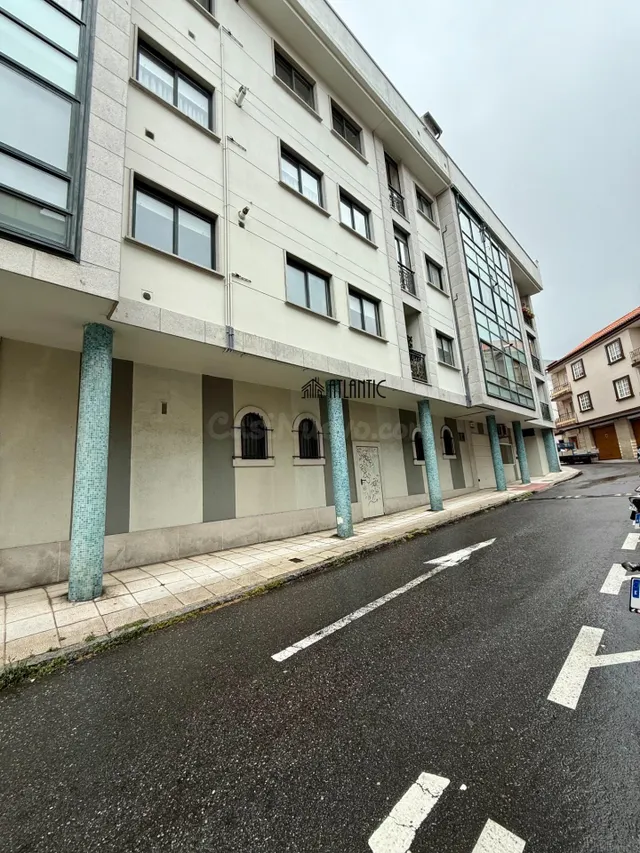 Local comercial 179m² en venta - Teis - foto 3