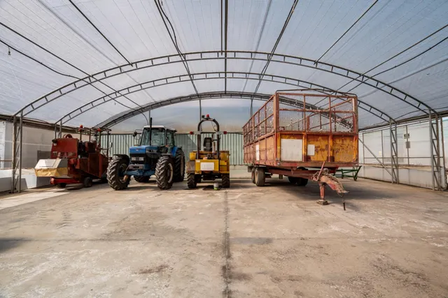 Explotación agrícola de regadío de 11ha en pleno rendimento: