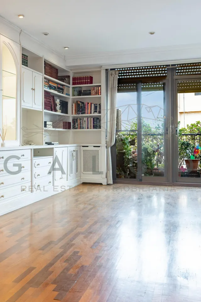 Piso a la venta junto a la plaza del ayuntamiento — 7