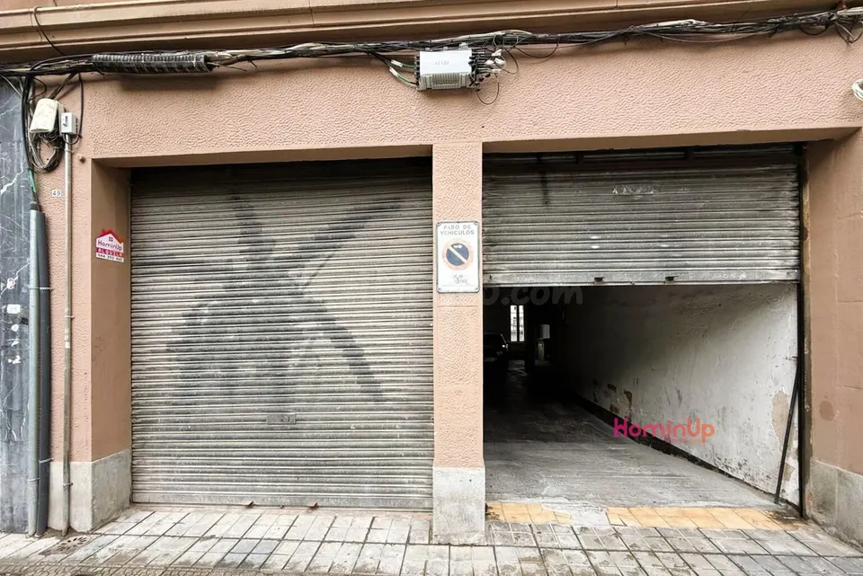 Se alquila Parcela de garaje altillo en Zona La Peña