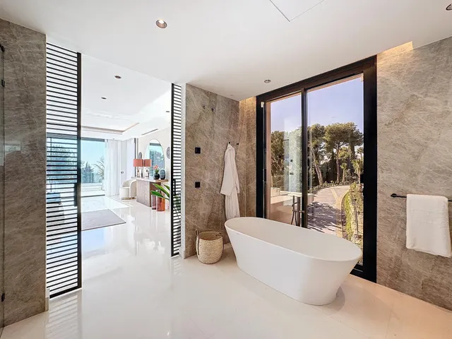 Moderna villa de lujo en la prestigiosa urbanización de Sierra Blanca, Marbella — 33