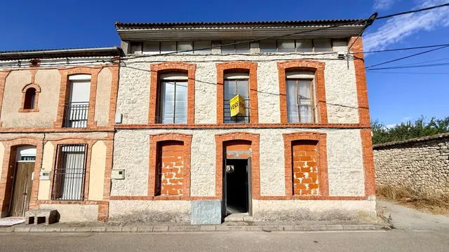 Casa en Venta en Calle Real, 10, Moraleja de Cuéllar. Ref 21