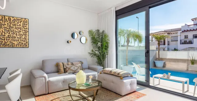 VILLA DE NUEVA CONSTRUCCIÓN EN VENTA EN PUNTA PRIMA - foto 2
