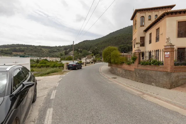 ESPECTACULAR TERRENO DE 876M2 EN PINOS DEL VALLE — 16