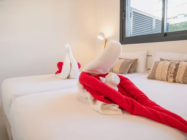 Complejo Turístico 5 habitaciones 360m² en venta - Centro — 10