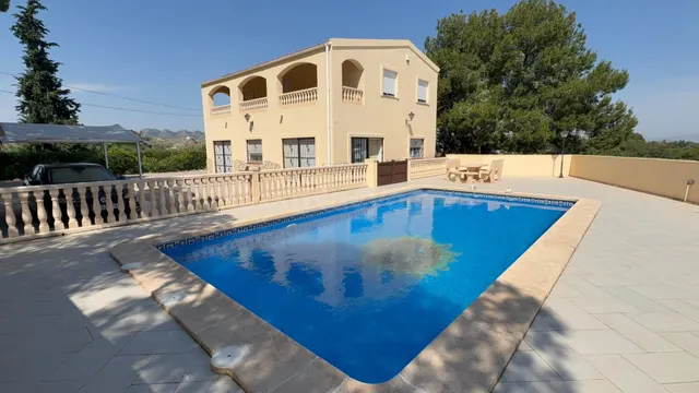 Villa 4 habitaciones 180m² en venta - Cañadas de San Pedro