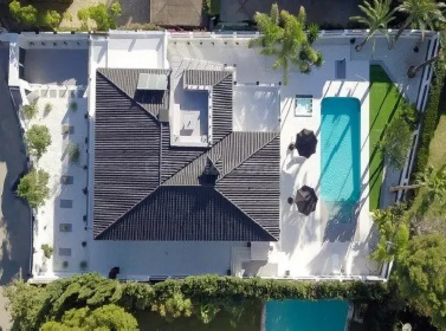 Villa Moderna en Playa Los Monteros! - foto 3