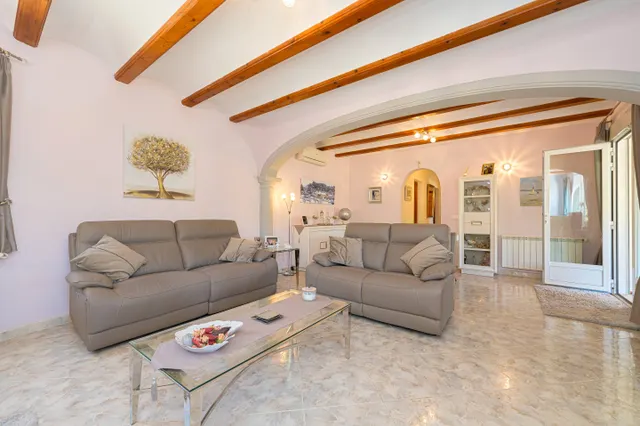 Finca Valleverde. Encantadora villa de una sola planta en venta en Llíber con una gran parcela. — 18