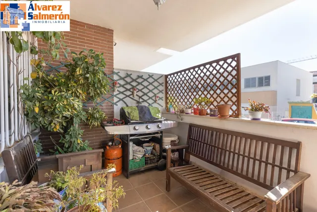 Casa Unifamiliar en Churriana de la Vega - foto 3