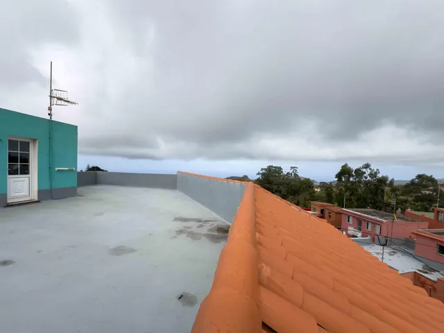 VENTA CASA/CHALET CON VISTAS AL MAR Y MONTAÑA — 50