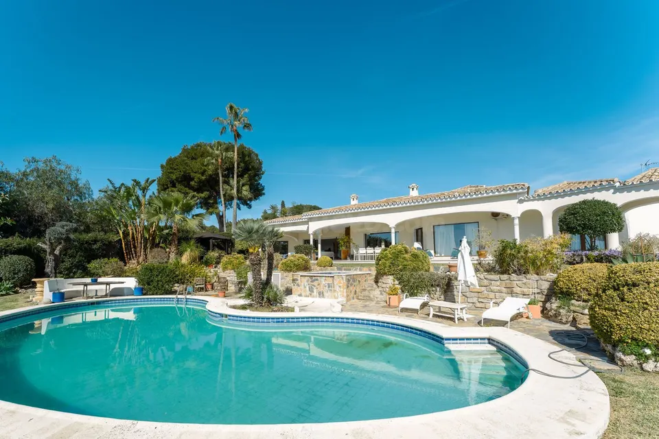 Chalet 4 habitaciones 667m² en venta - Costa del Sol