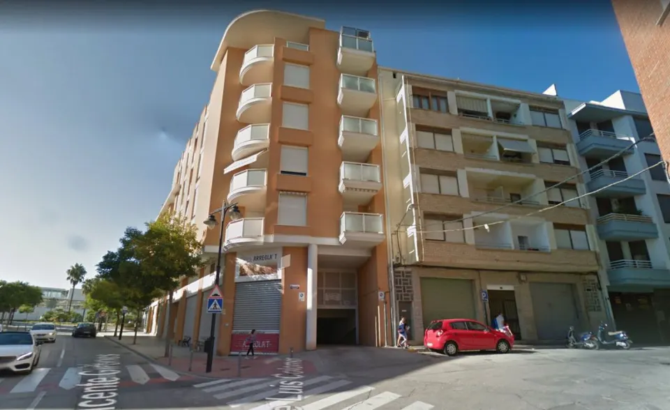 OPORTUNIDAD GARAJE EN VENTA