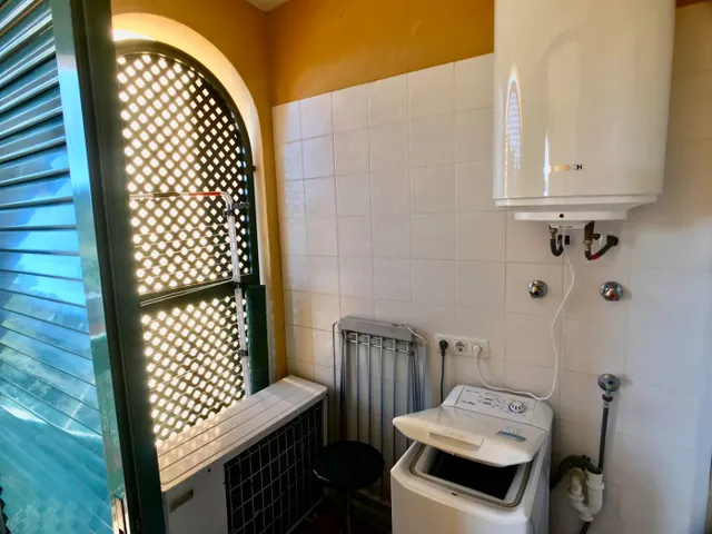 Acogedor apartamento con terraza y piscina comunitaria — 7