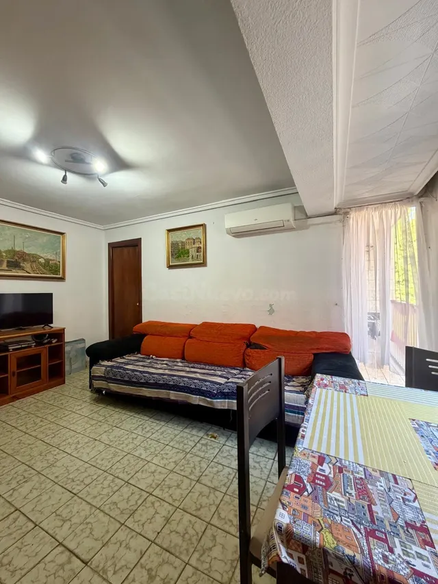 PISO EN VENTA EN LA MALVARROSA - foto 3