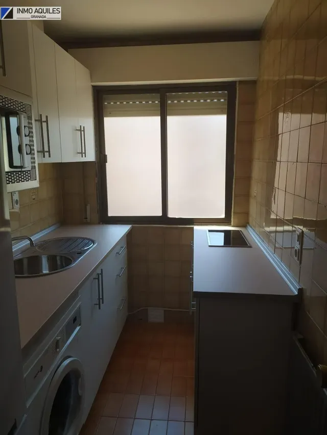 Apartamento en Granada con parking incluido — 6