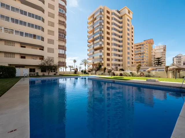 VENTA DE ÁTICO EN PASEO MARÍTIMO DE LOS BOLICHES, FUENGIROLA. 2 DORMITORIOS, TERRAZA Y VISTAS AL MAR — 42