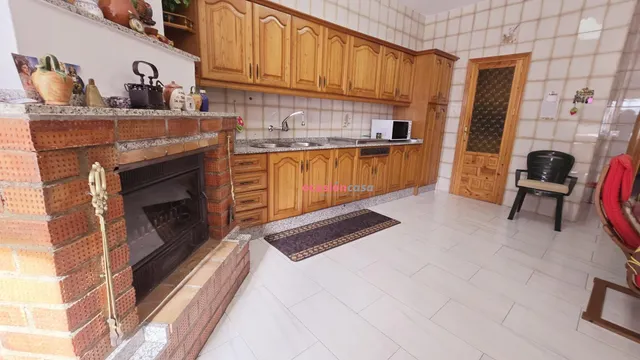 LOCAL Y PISO  EN VENTA EN EL VISO — 22
