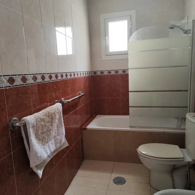 Adosado en Gran Alacant con solárium, balcón y piscina comunitaria — 47
