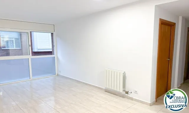 Piso de 2 dormitorios con ascensor en Figueres — 15