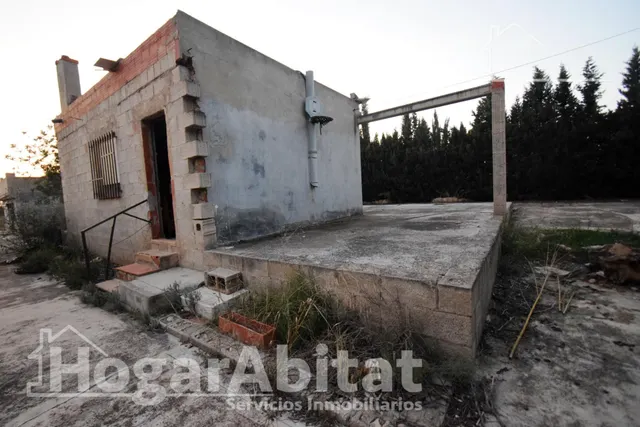 OPORTUNIDAD DE PROPIEDAD RUSTICA CON TERRENO Y PISCINA — 17